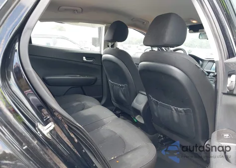 2018 Kia Optima Lx z USA, uszkodzony, nr VIN 5XXGT4L32JG225622